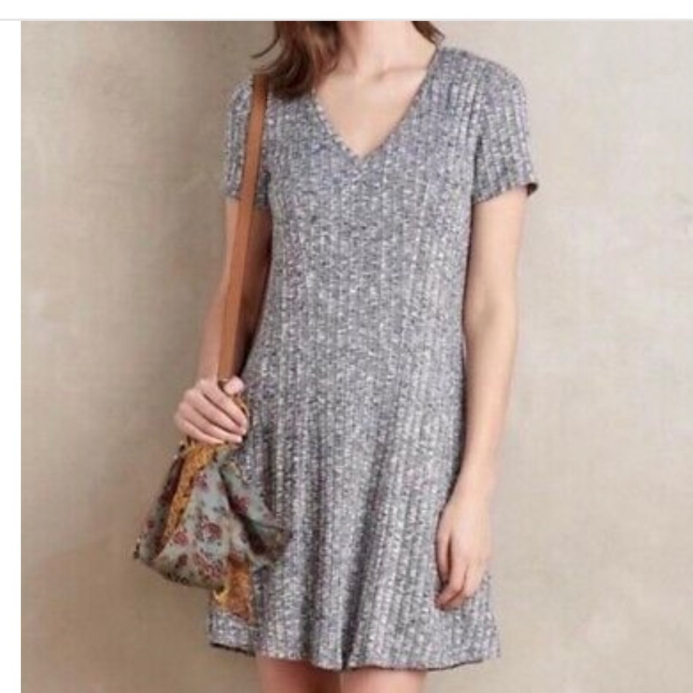 Dolan Anthropologie Heather Gray Ribbed Knit V Neck Short Sleeve Swing Dress M